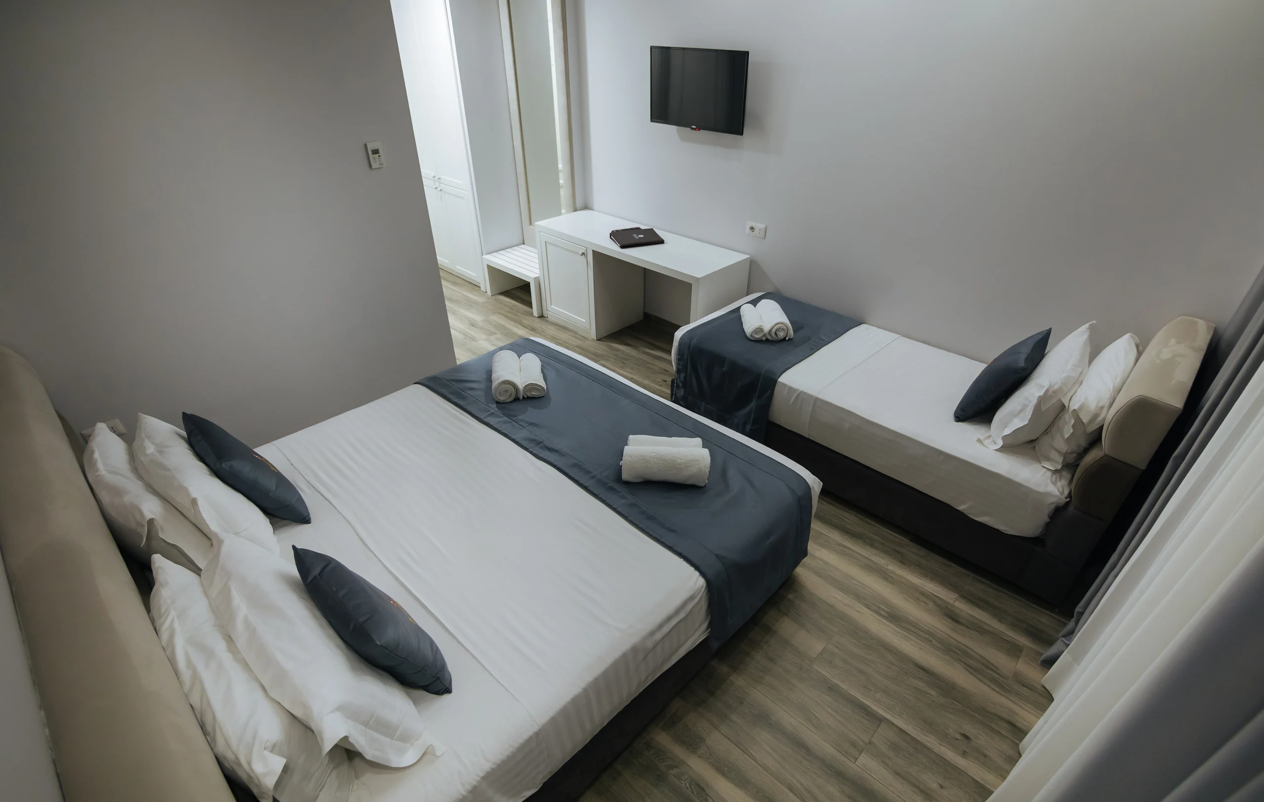 Room Bonita Classic Prod.Rogert Alla (6)